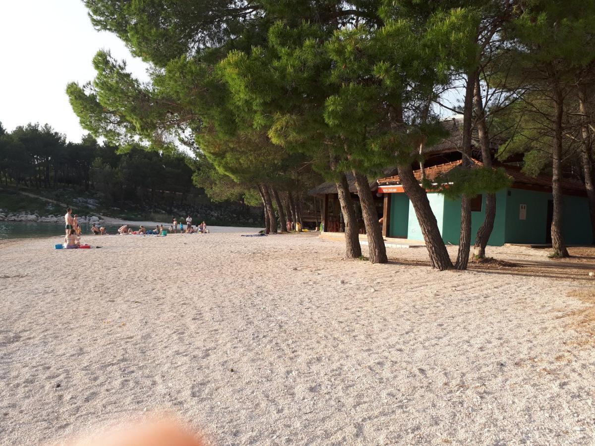 Villa Hana Pakostane Exterior photo